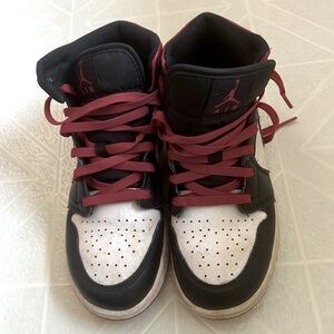 Nike Air Jordan 1 Retro Mid Black Gym Red GS Youth Shoes